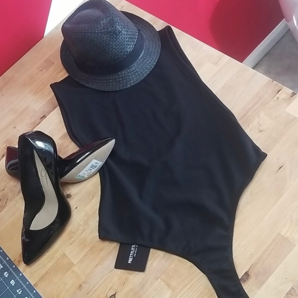 Prettylittlething PLT pretty little thing bodysuit
